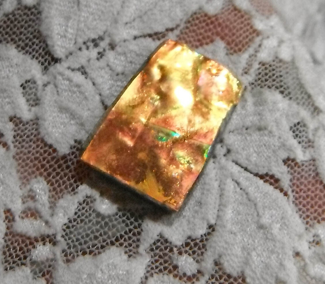 17cts AMMOLITE Color Change GEM! Gemstone Amazing! 25x17mm