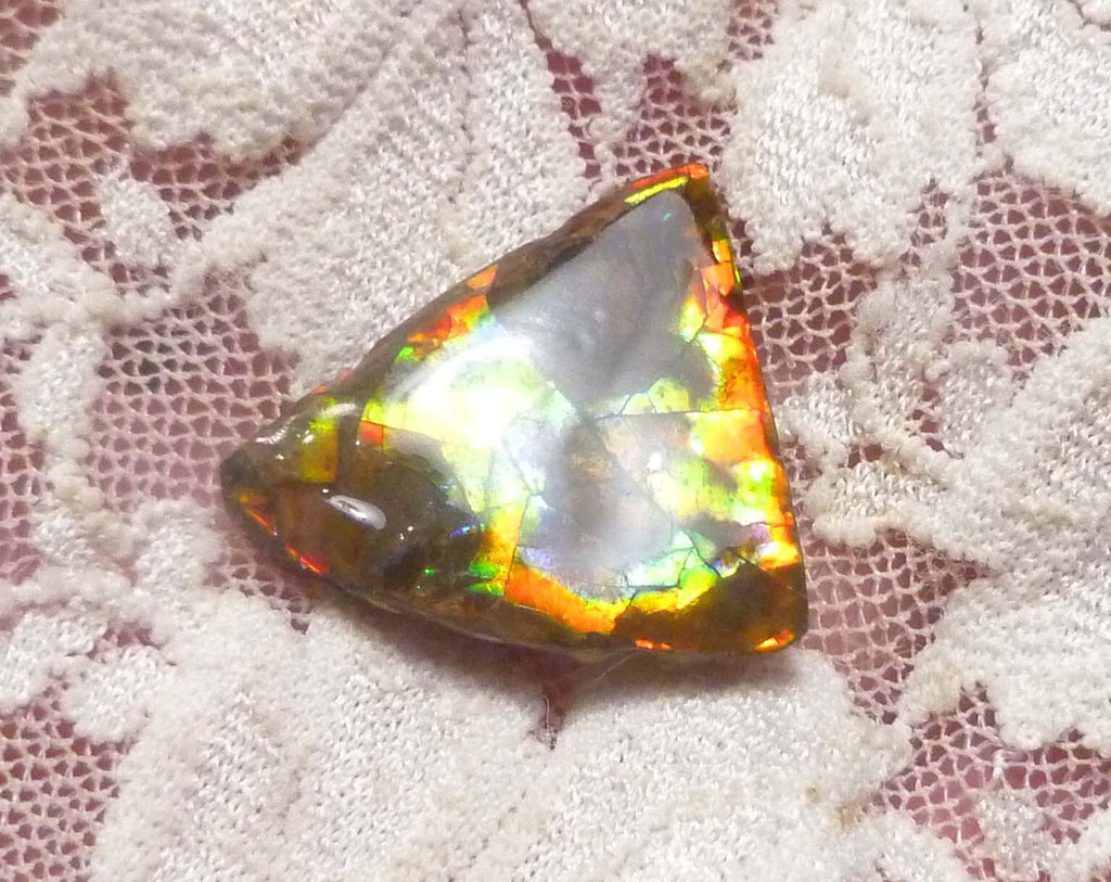 16ctsMulti Colors AMMOLITE GEM! Gemstone Amazing Colors! 23x23mm