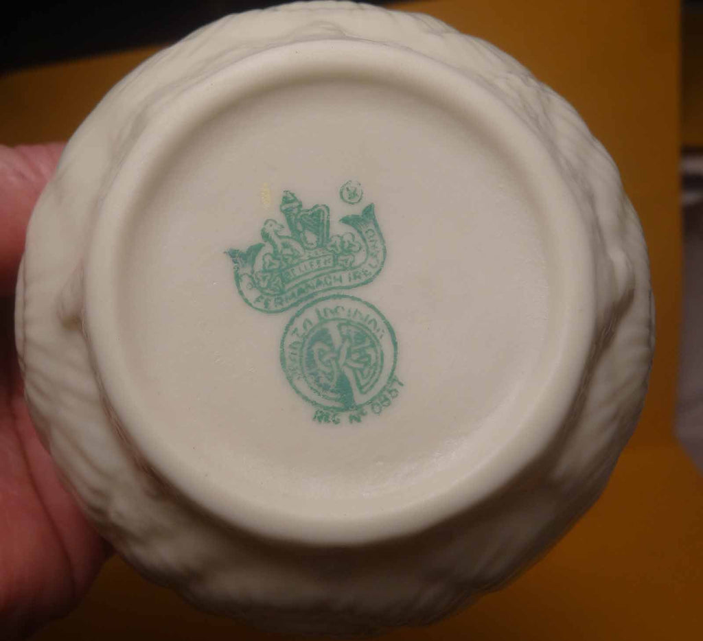 CUTE! BELLEEK Snail Pattern Creamer Sugar Mark 1955 - 65 IRELAND Fermanagh