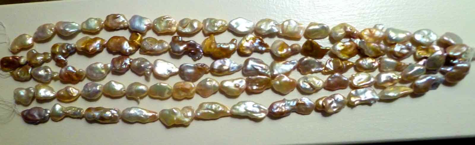 AA Very Big 17 Pearls per 15.5" Strand 20-30mm Size, White baroque pearl 