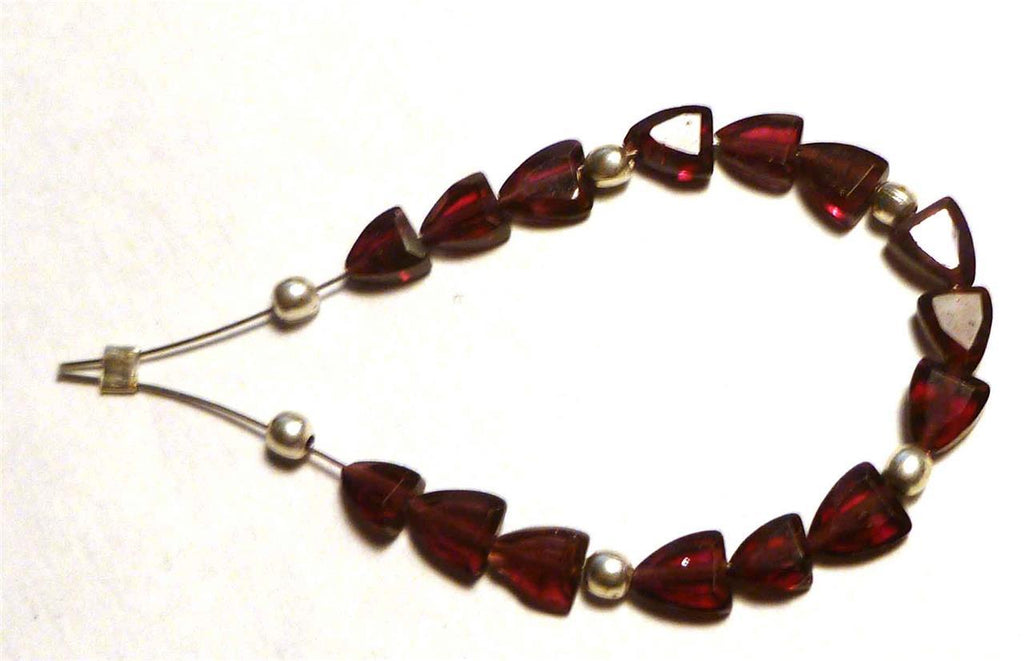 string of 15 Garnet seed Beads Pomegranate .925 STERLING SILVER 10cts