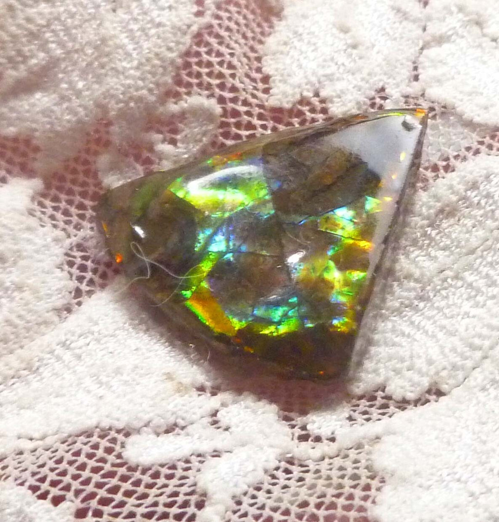 16ctsMulti Colors AMMOLITE GEM! Gemstone Amazing Colors! 23x23mm