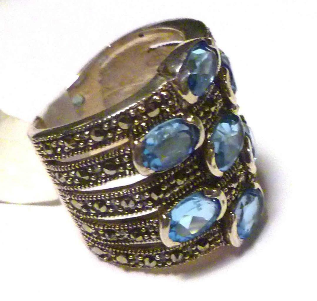 6.1 carats Genuine (7) BLUE TOPAZ 7x5mm Ovals & Marqcasite .925 SILVER RING SZ8