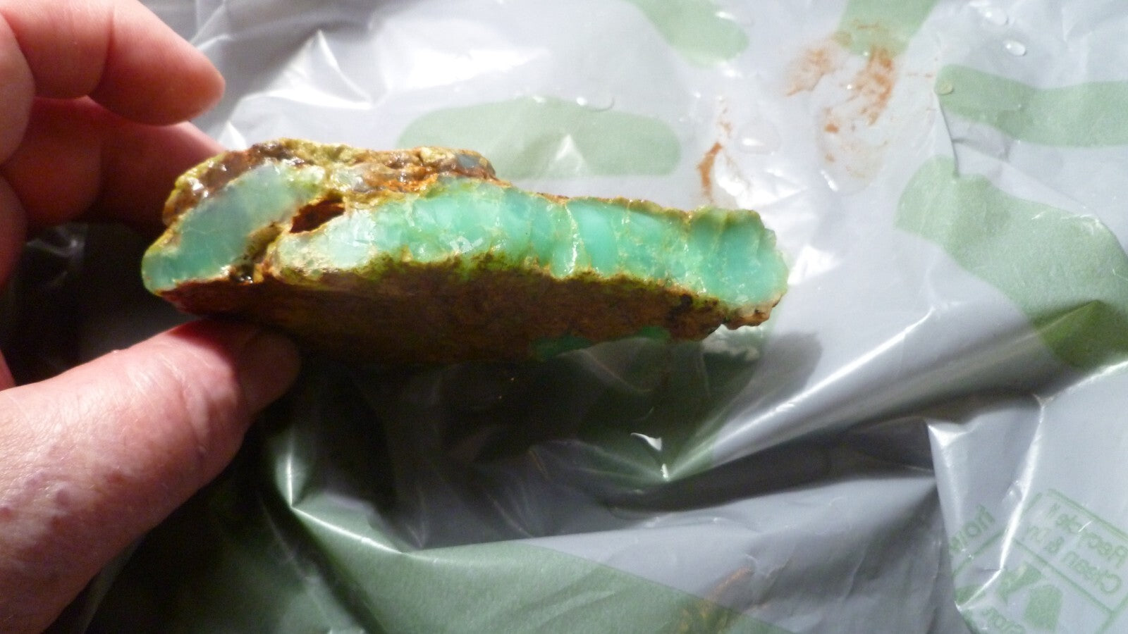 Chrysoprase Rough Stone Rare Apple Green Gemstone Lapidary Cabs 208g Australia