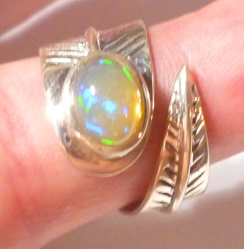 Sale Welo Opal 925 sterling silver bypass ring size 9 Adjustable
